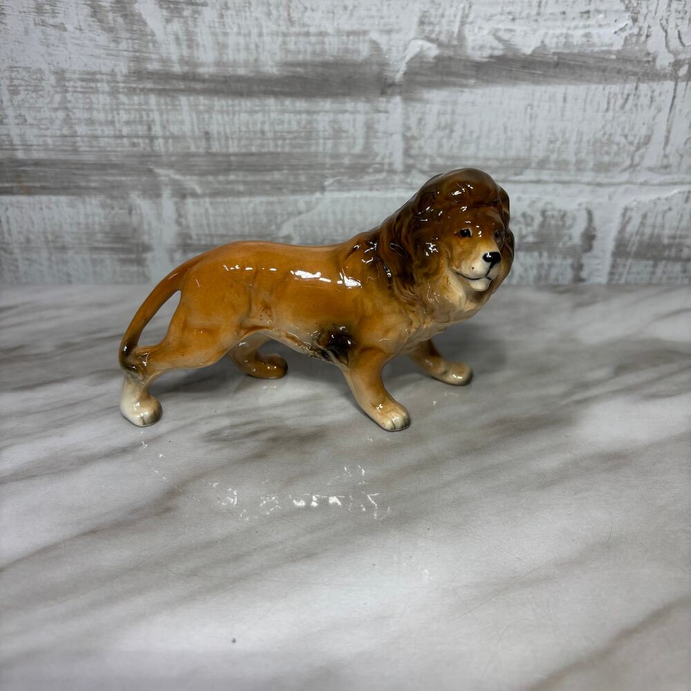 Vintage Japanese Porcelain Lion Figurine